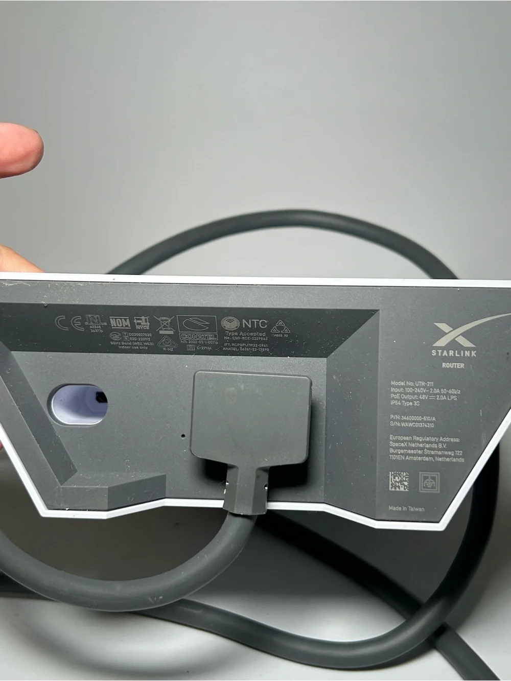 Starlink Router Gen 2 UTR-211 With Power Cord White